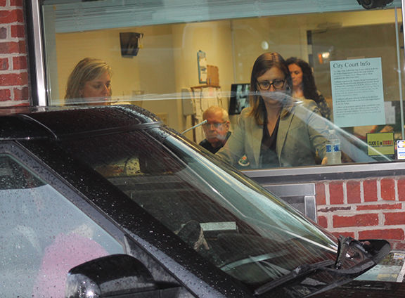 Drive-thru court
